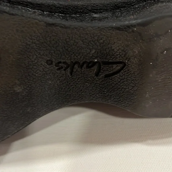 CLARKS Women’s Whistles Whey Black Zip Up Riding Boots Leather & Suede 8.5M - Picture 13 of 13